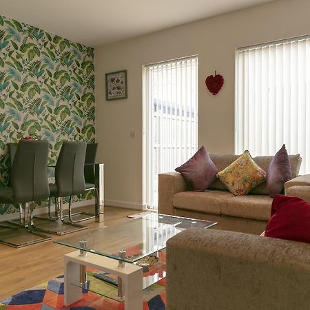 Modern & Exquisite Trumpington Townhouse With Parking & 5 Mins To Papworth Hospital CBG Εξωτερικό φωτογραφία