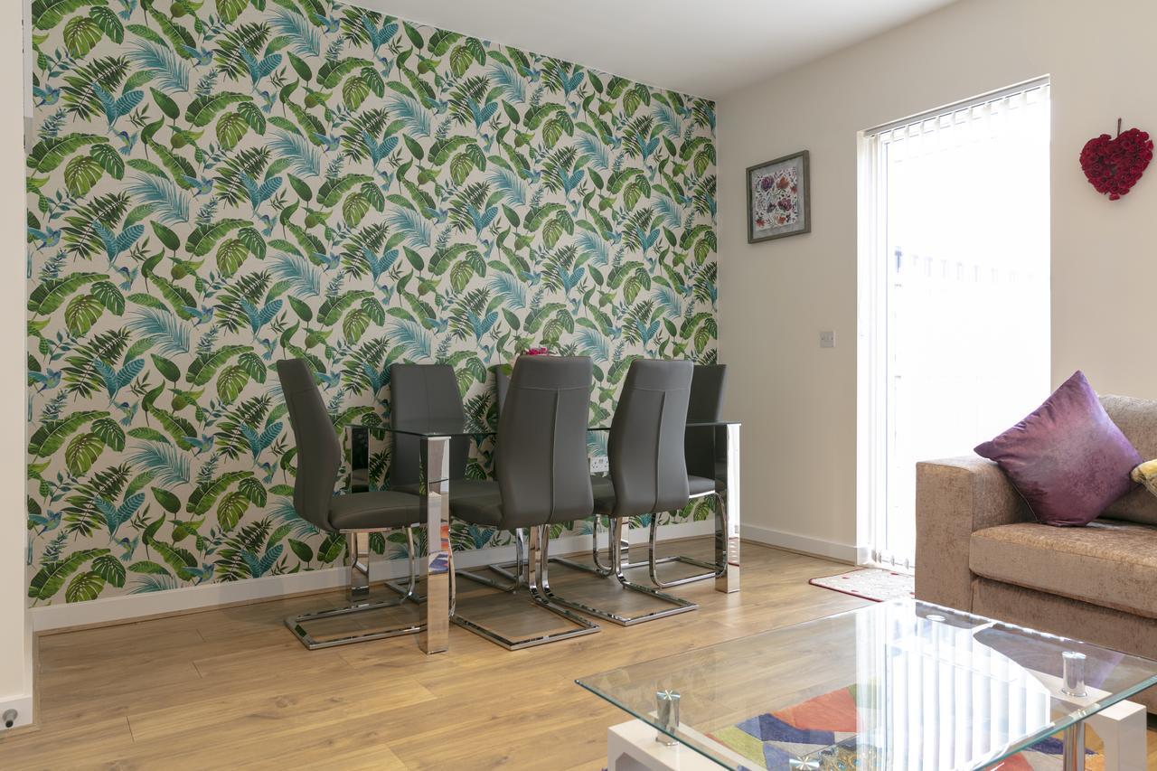 Modern & Exquisite Trumpington Townhouse With Parking & 5 Mins To Papworth Hospital CBG Εξωτερικό φωτογραφία