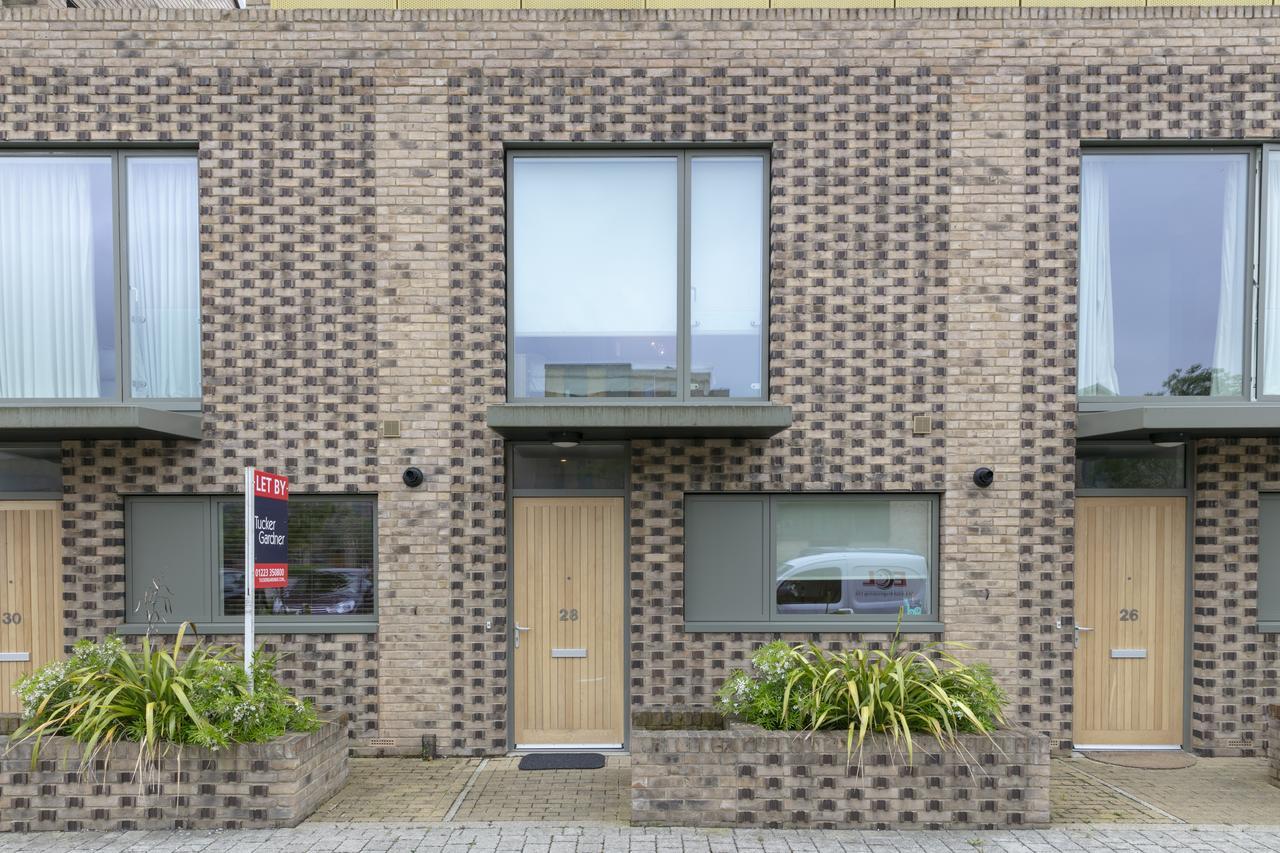 Modern & Exquisite Trumpington Townhouse With Parking & 5 Mins To Papworth Hospital CBG Εξωτερικό φωτογραφία